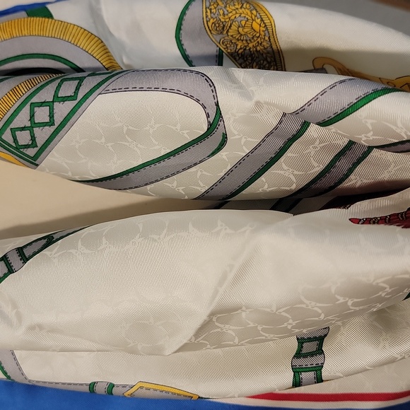 Authentic Celine silk scarf - Picture 2 of 7